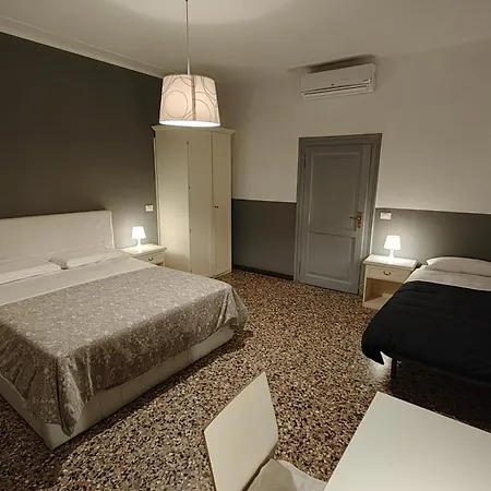 Corte Loredana Πανσιόν *